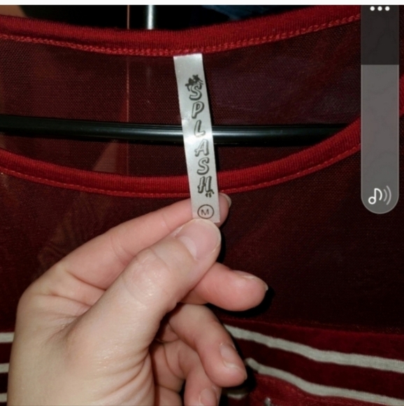 💋5/20 splash red striped blouse medium - Picture 2 of 2